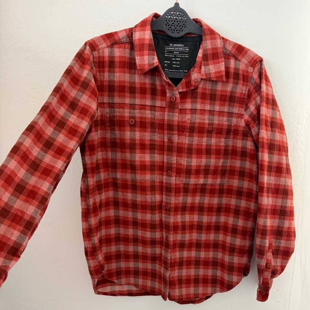 REI Cooperative Women’s Red Plaid Flannel Button Up Shirt Medium 100% Cotton - Picture 6 of 8